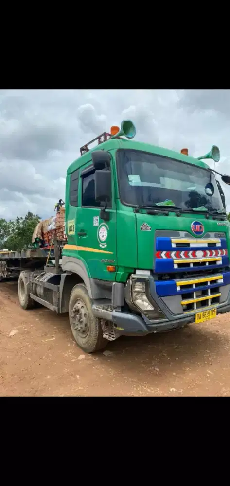 Trailler Nissan Quester 2015