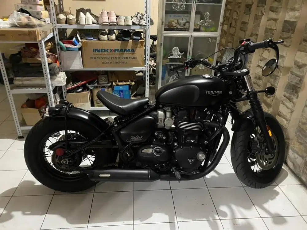 Triumph Bonneville Bobber Black 2019