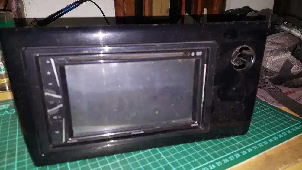 Head Unit Pioneer AVH-G215BT