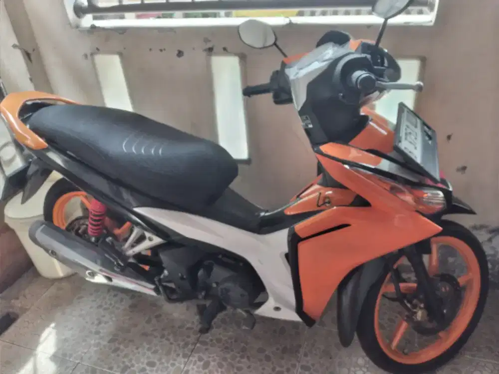 Dijual Honda blade tahun 2015