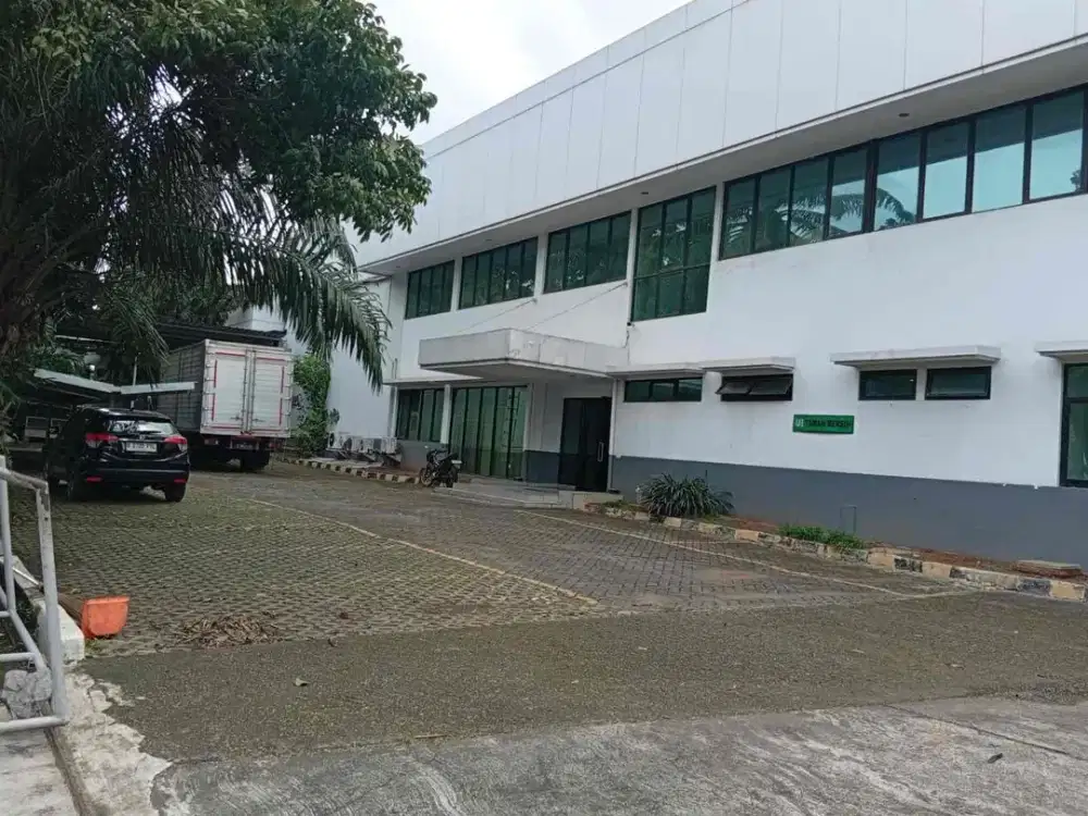 DI SEWAKAN GUDANG KAWASAN DELTA SILICON CIKARANG SELATAN