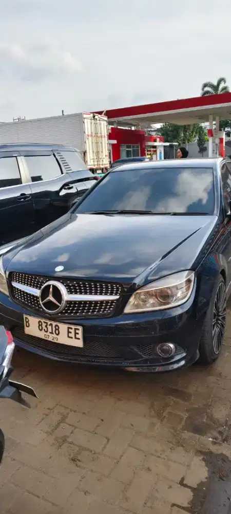 Mercy c250 hitam