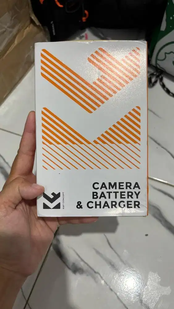 K&F Concept Baterai Fujifilm NP-W126 2pcs and Dual Slot Fast Charger