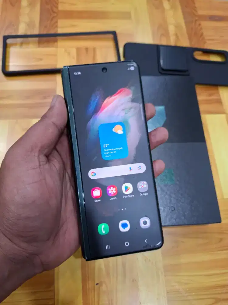 Samsung galaxy Zfold 3 12/256 sein