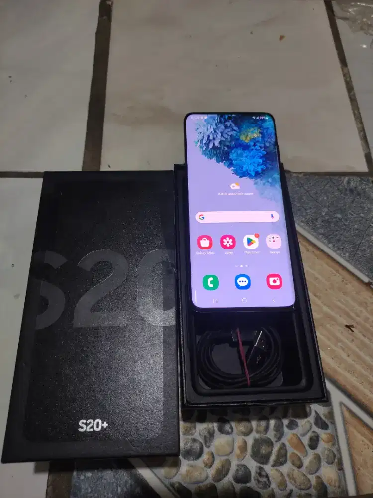 Samsung S20+ 8/128
