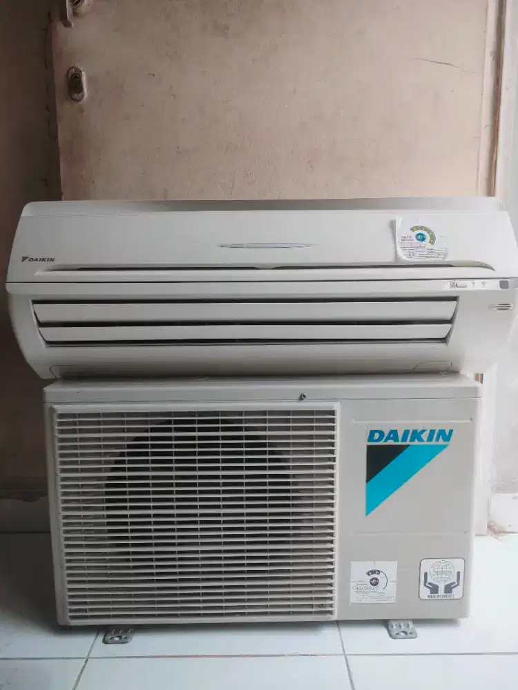 ac daikin thailand ½ pk