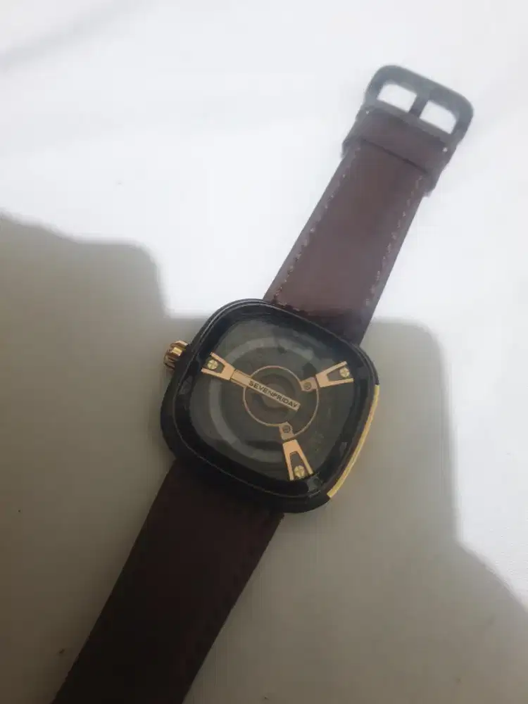 Jam tangan sevenfriday automatic