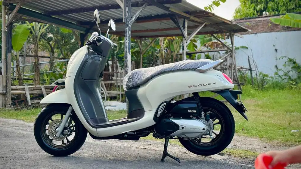 Honda SCOOPY PRESTIGE PLAT AD ISTIMEWA