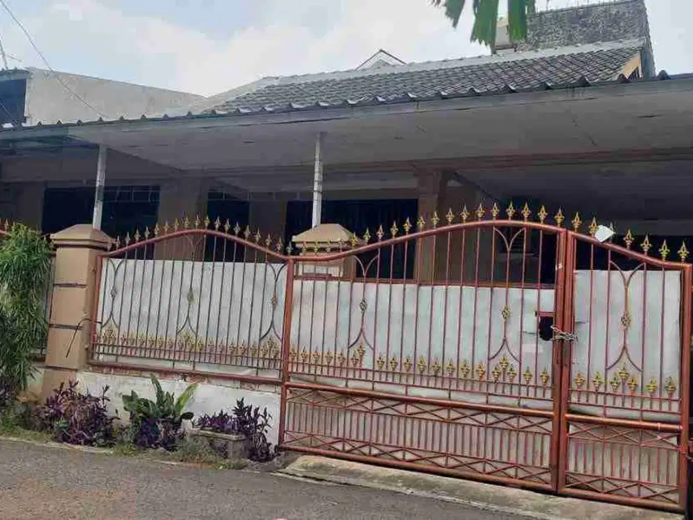 Rumah 1 ½ lantai di Pondok Kopi Jakarta Timur