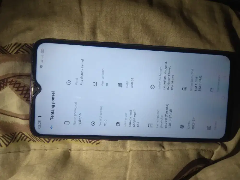 Realme 5 ram4 Internal 128 bekas pemakaian pribadi