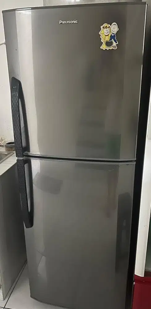 Kulkas panasonic