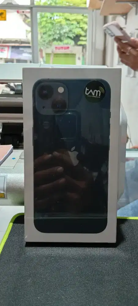 iPhone 13 128gb ibox