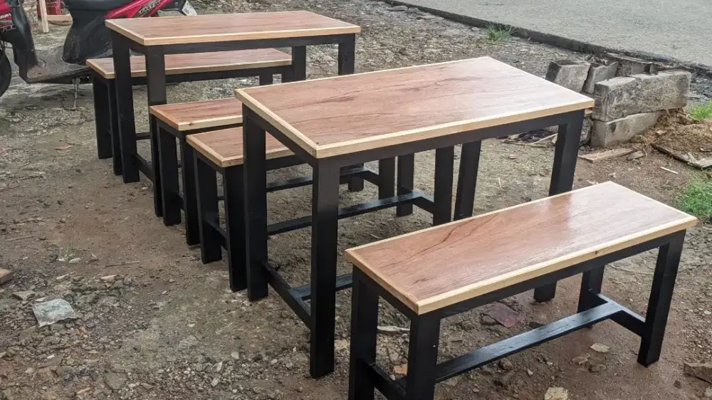 Meja 1set untuk buka usaha cafe/warkop dll