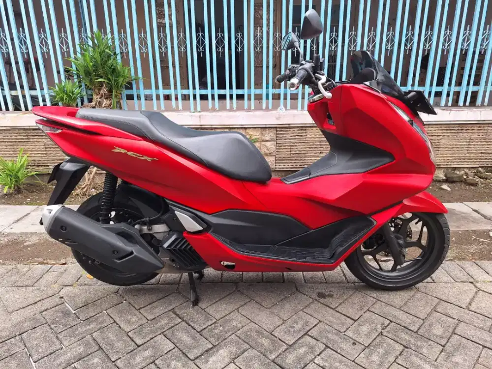 Honda pcx cbs 2022 km 31 rb kondisi sgt bagus samsat tandes
