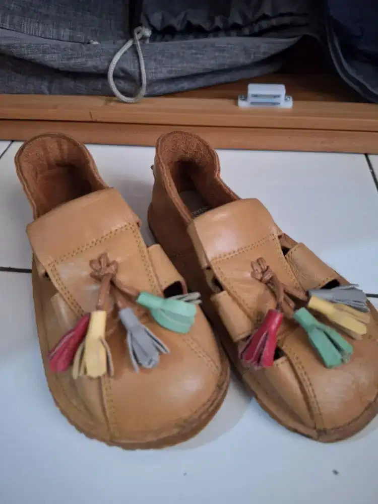 Sepatu Pyopp Bora Moccasins Sandal no 6 (insole 16cm)