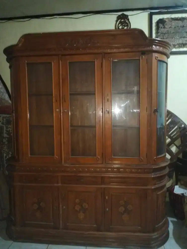 lemari hias jati Jepara asli kayu super