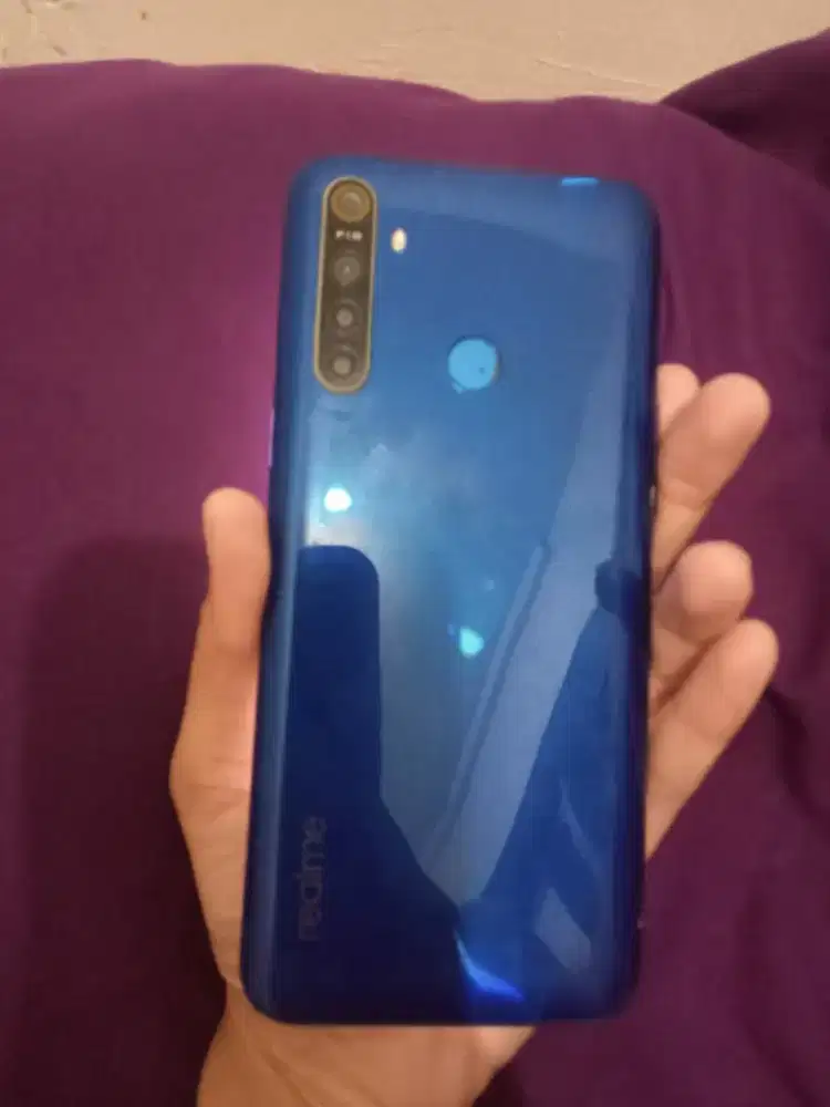 Realme 5 ram 4/128 hp charger