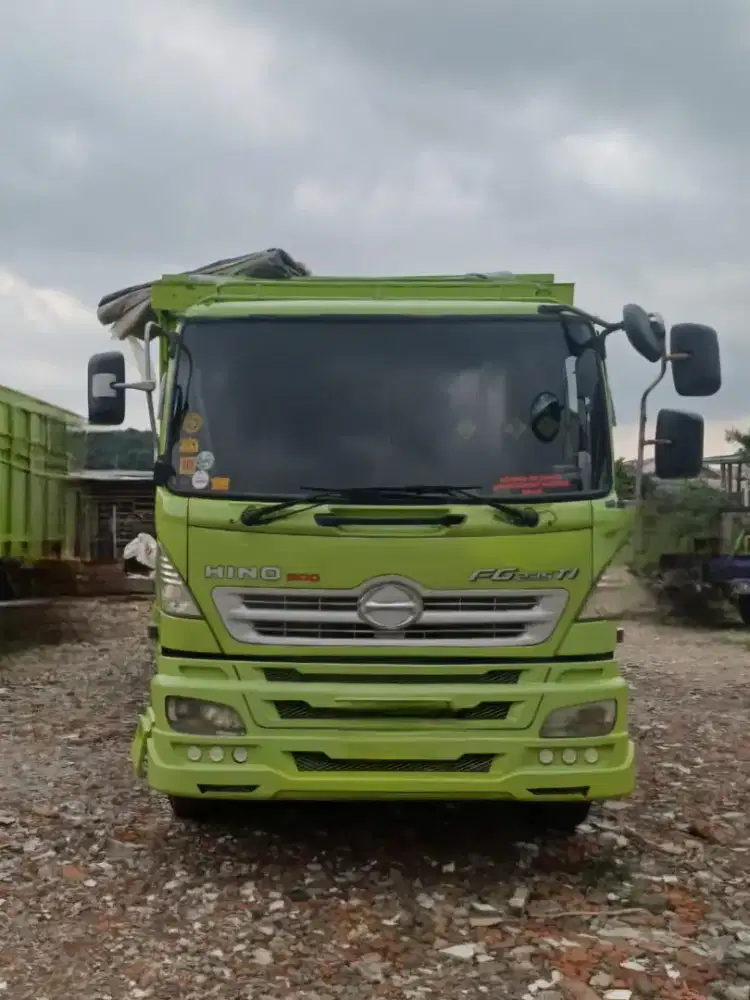 HINO LOHAN ENGKEL FG 235 JP