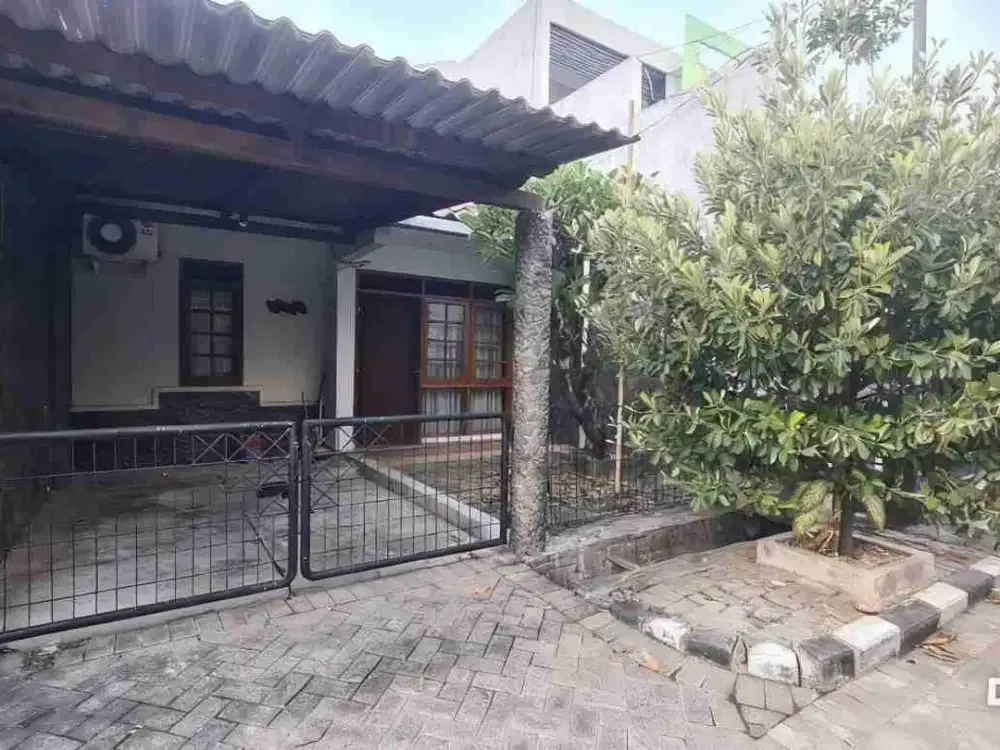 jual rumah di perum babatan pratama wiyung Surabaya