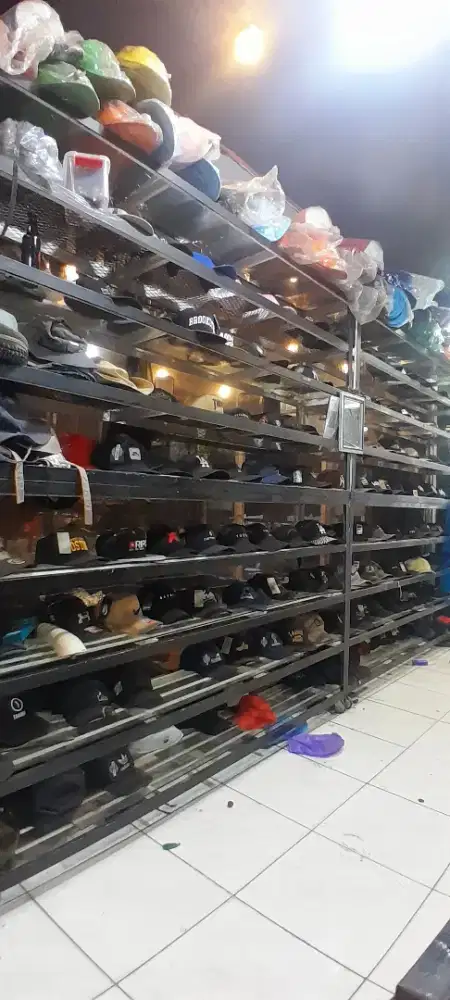 Lowongan Penjaga toko & live on line