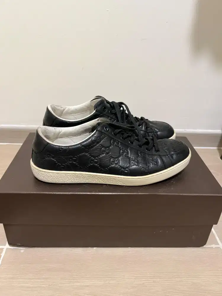 Gucci ace sneakers embossed size 6 G/41