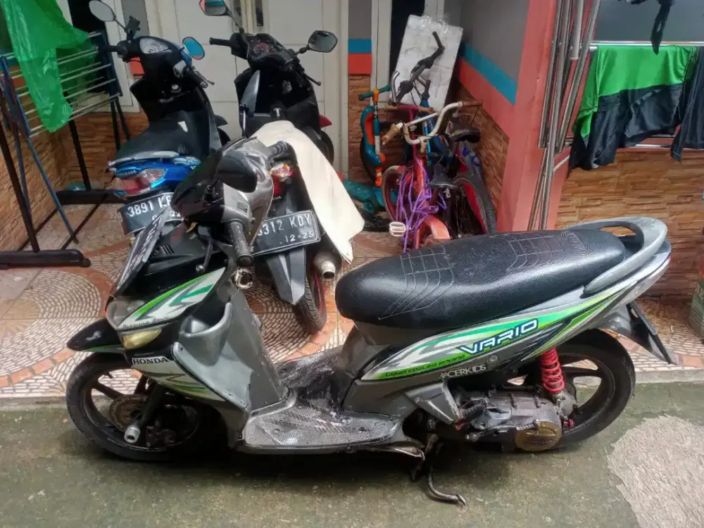 HONDA VARIO 2011 MOTOR BISA TUKER-TAMBAH GAN