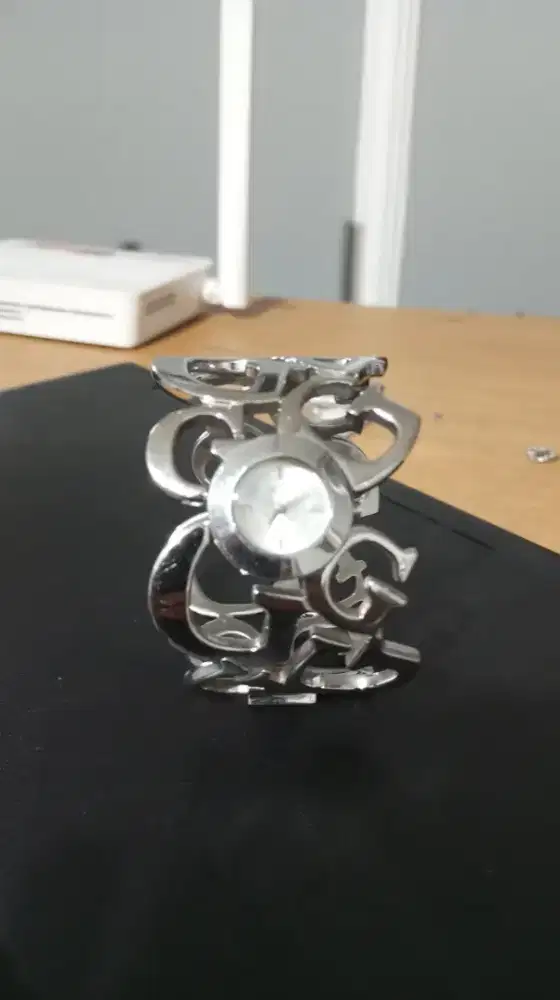 Jam tangan guess wanita