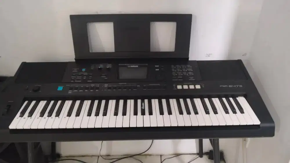 Keyboard YAMAHA PSR E473