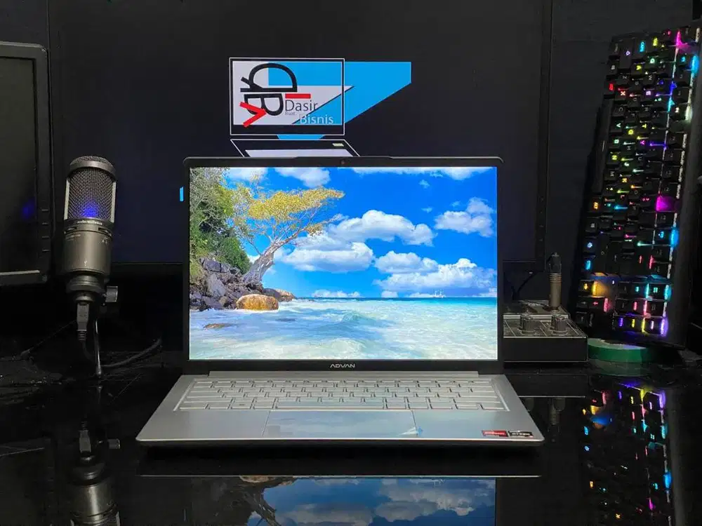 Laptop Slim Performa Tinggi RAM 16GB Advan WorkPlus Heritage R5-7535Hs