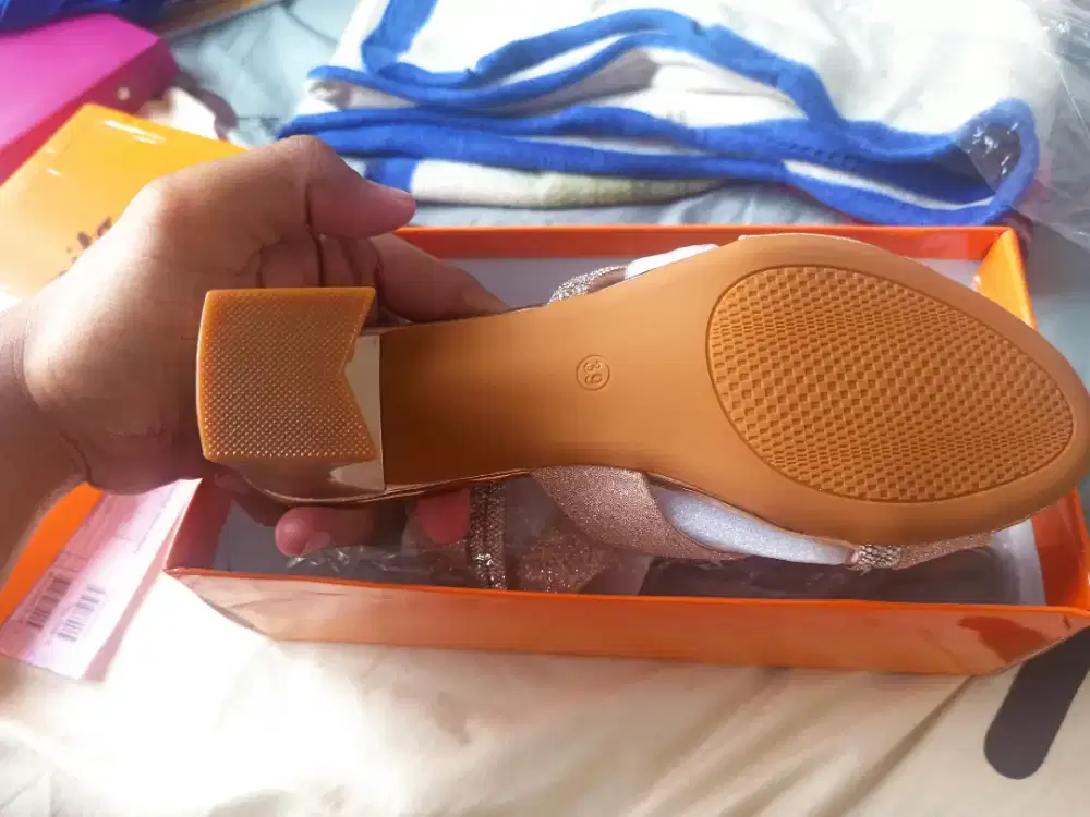 Sandal st moritz original baru beli di matahari,blm pernah pakai uk 39