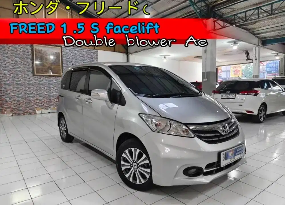 Honda FREED S Facelift AC Double 1.5 Bensin AT 2013 Silver