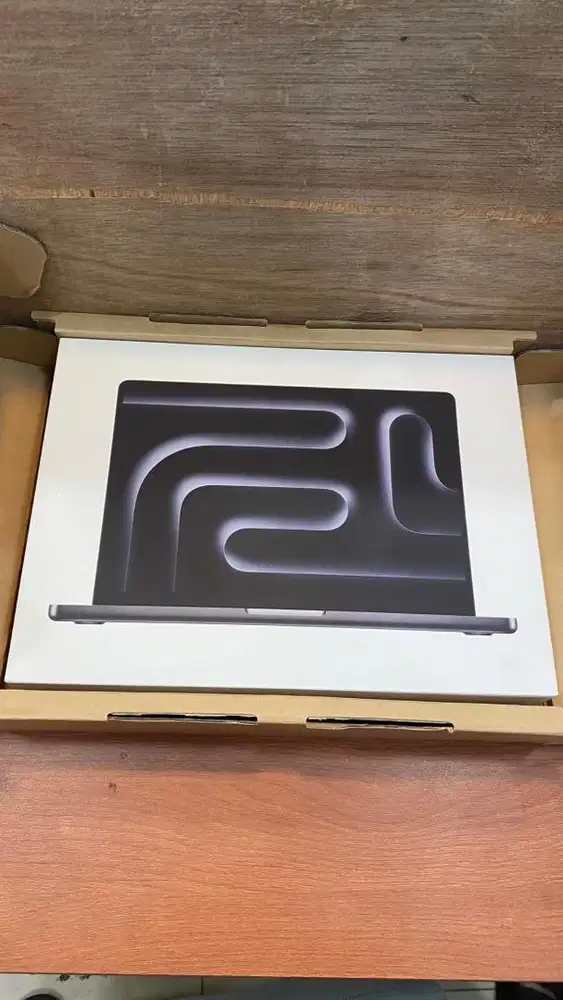 BNIB Macbook Pro M4 Pro 14 inch 24/512GB Garansi Resmi iBox 1 Tahun