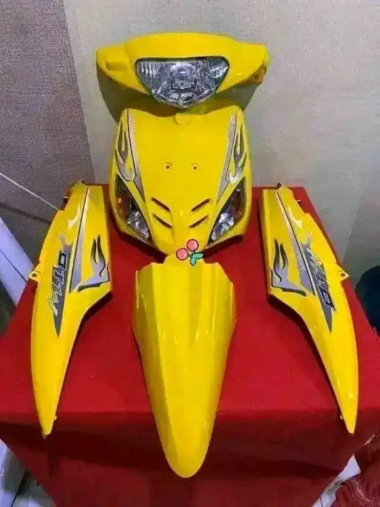 full body halus mio sporty dan smile