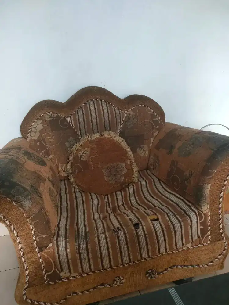 Sofa Kain Satu Dua dan Tiga