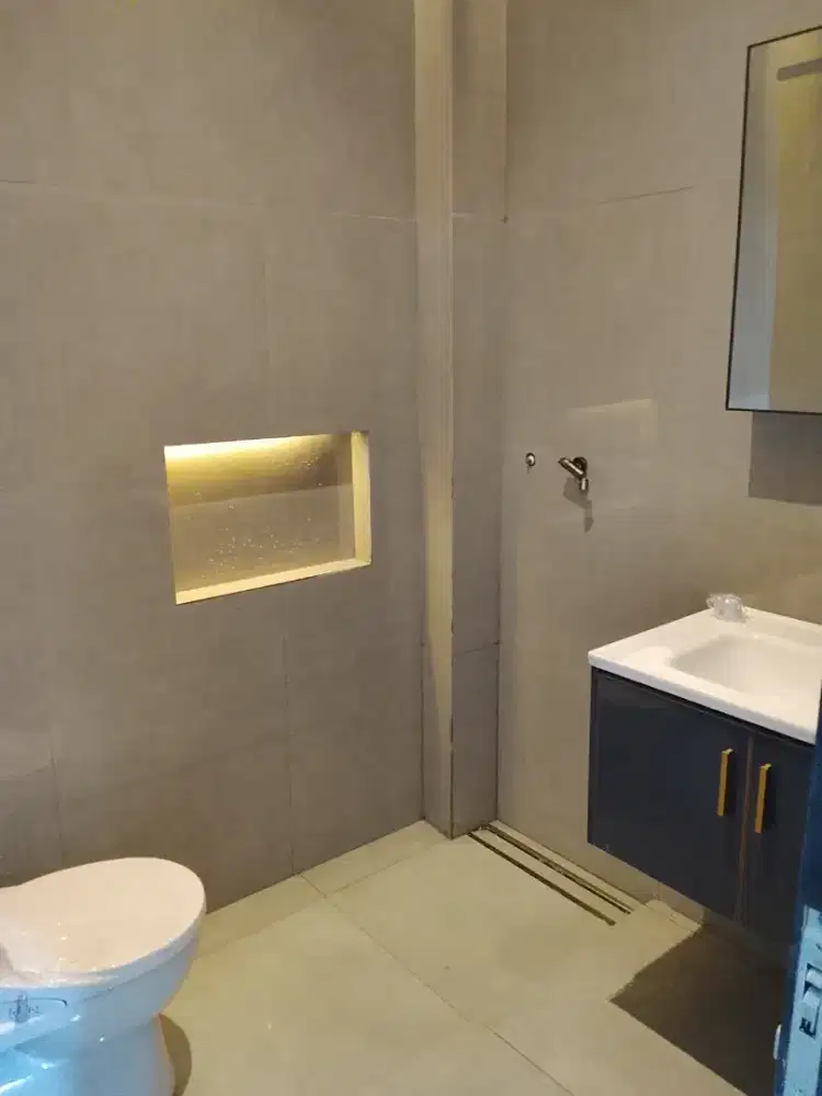 Jasa pasang granit dan kramik