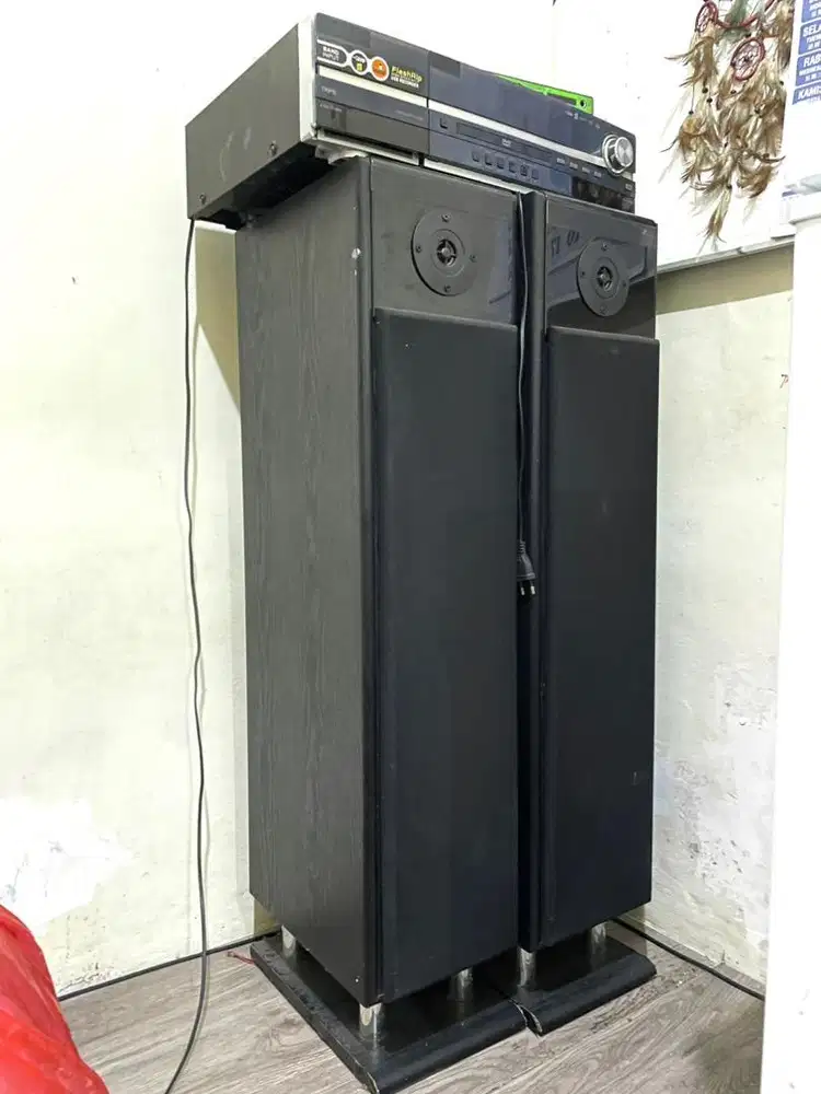 Speaker Polytron Big Band dan DVD