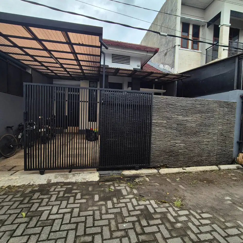 Disewakan tahunan - rumah di Antapany Regency