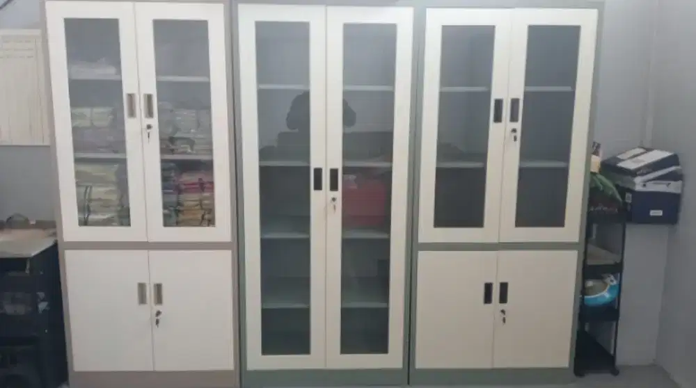 lemari arsip kantor