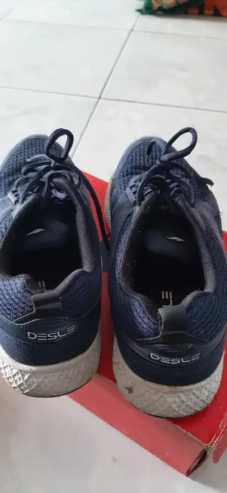 Sepatu dan Handbag Pria