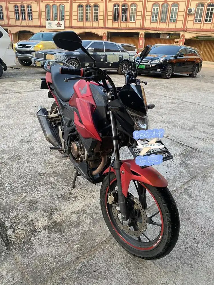 DIJUAL HONDA CB150R STREETFIRE 2019 - SIAP PAKAI !