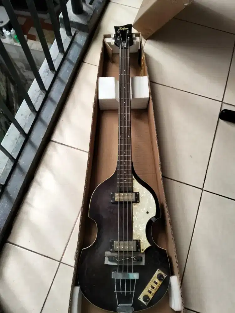 Gitar elektrik Bass