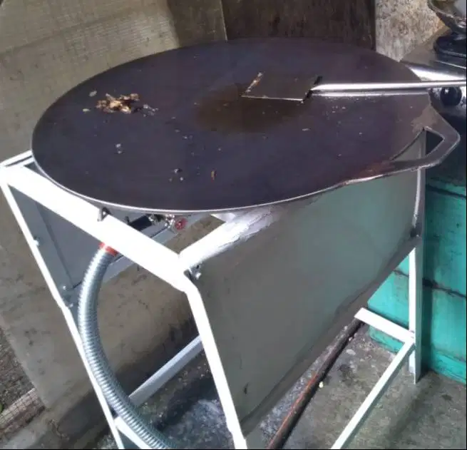 WAJAN MARTABAK BAJA MELENGKUNG