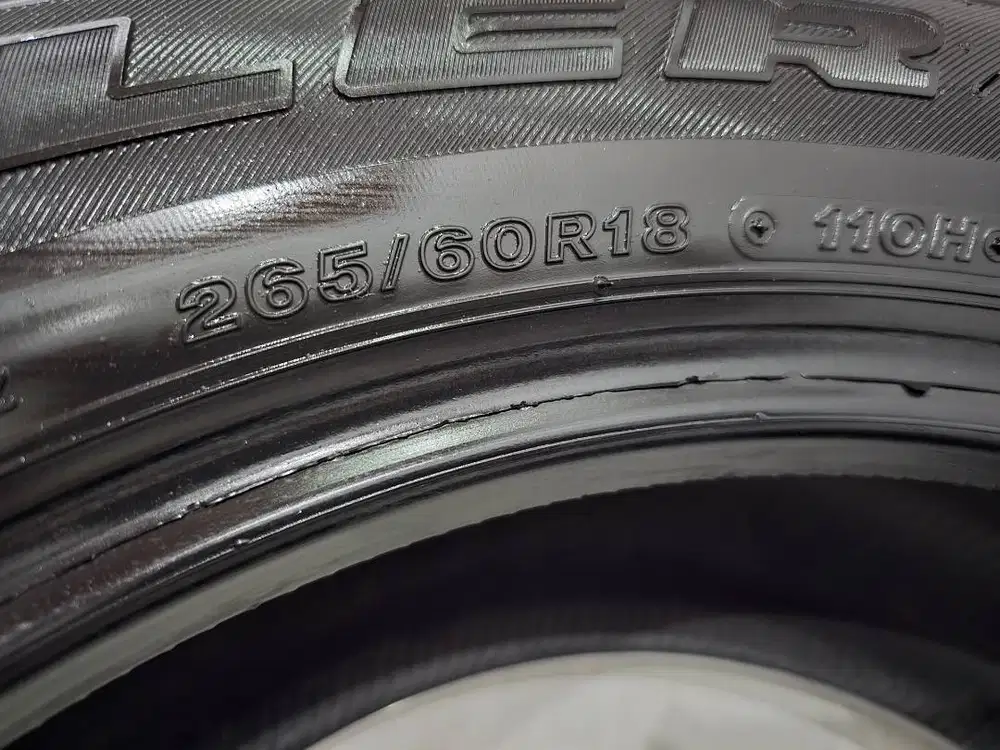 Ban Bridgestone 265/60 R18
