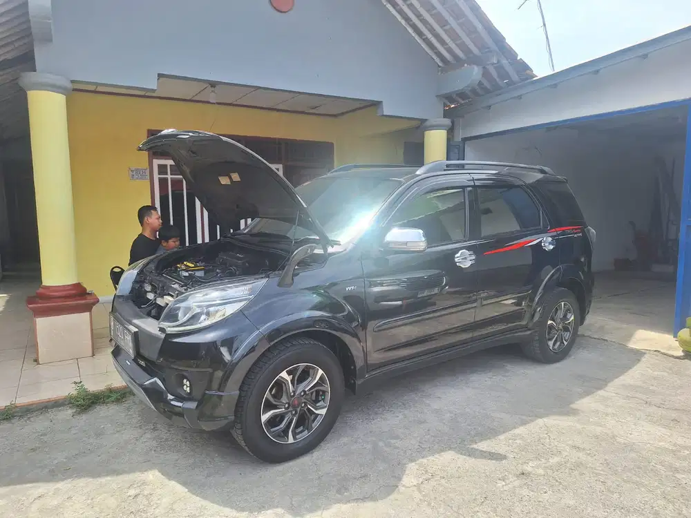 Toyota Rush 2017 Bensin