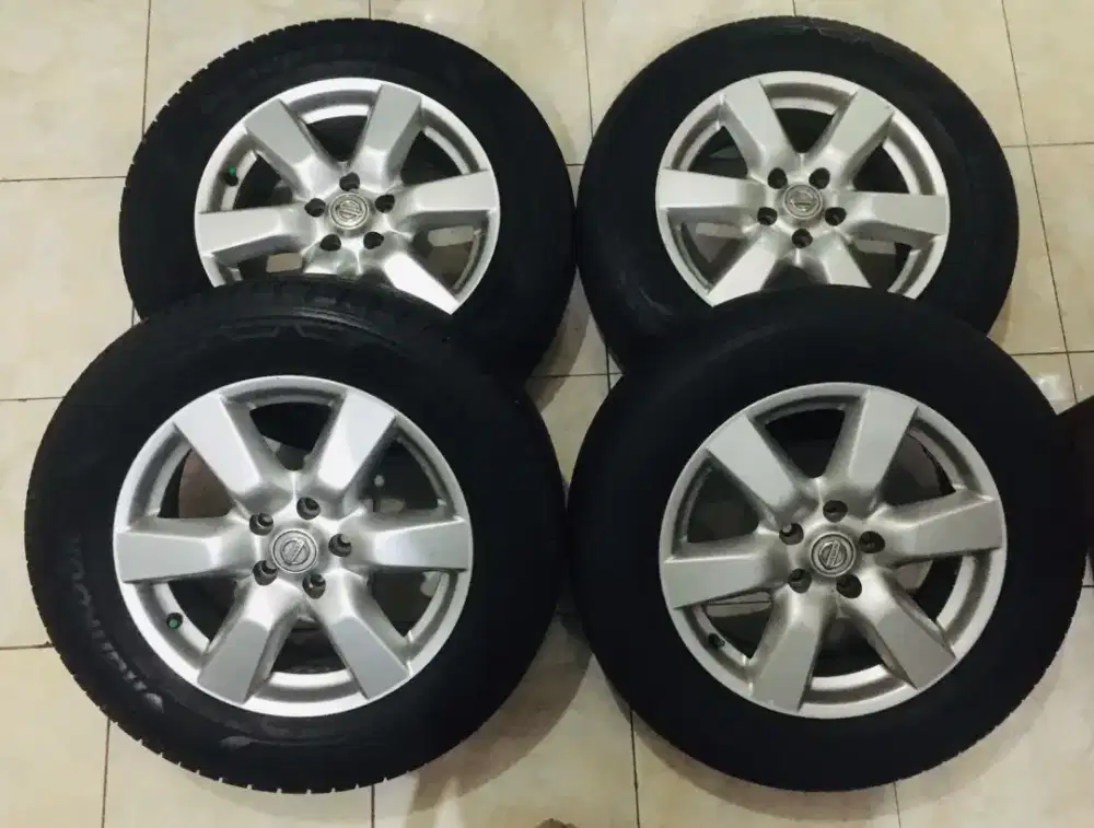 Velg original nissan xtrail T31 R17