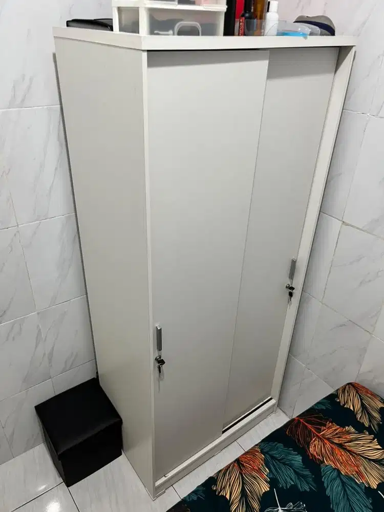 Lemari pakaian 2P