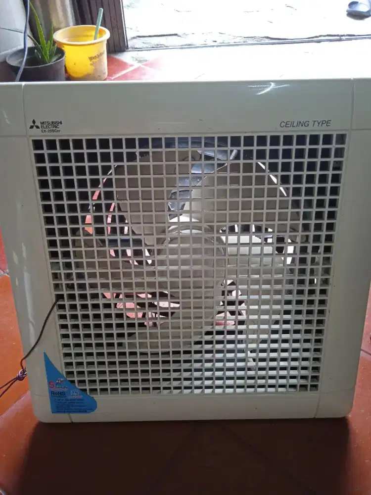 Kipas eksos merk Mitsubishi kondisi normal msh mulus uuran 12 besar