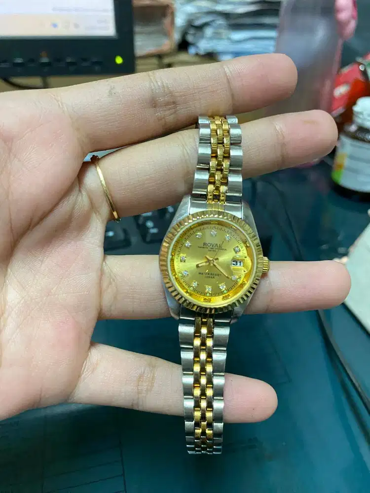 Dijual cepat jam tangan wanita merek Royal