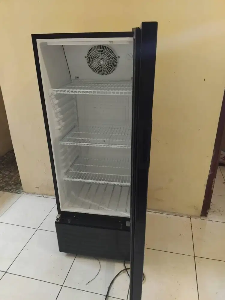 showcase 3 rak RSA 200 liter murah normal