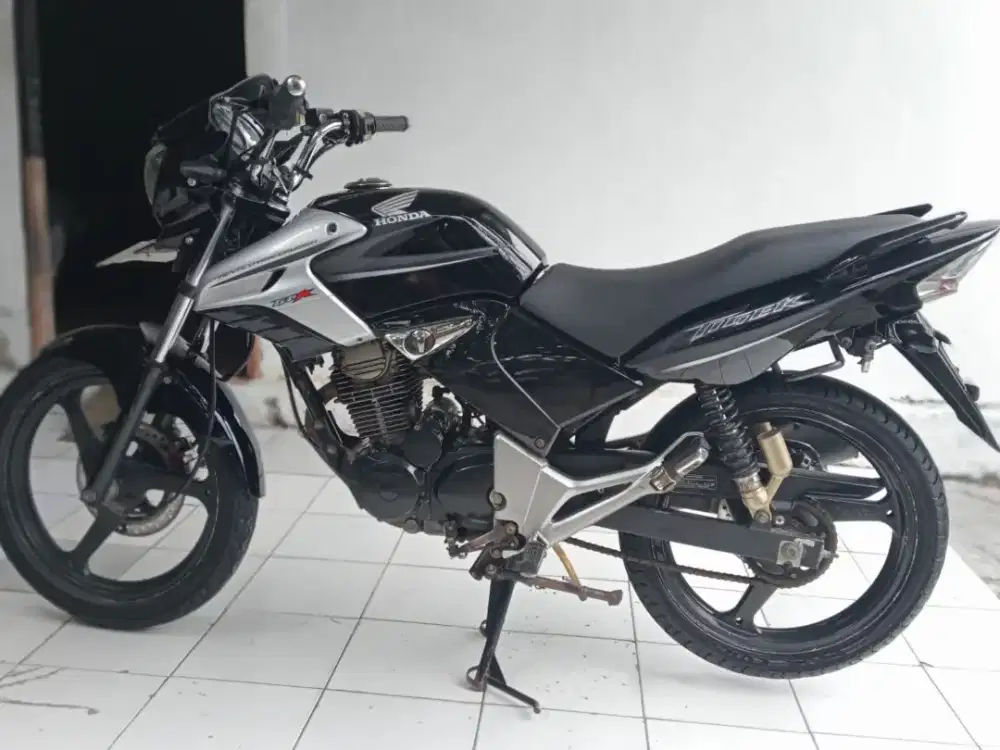 Tiger 2009 lengkap siap pakai